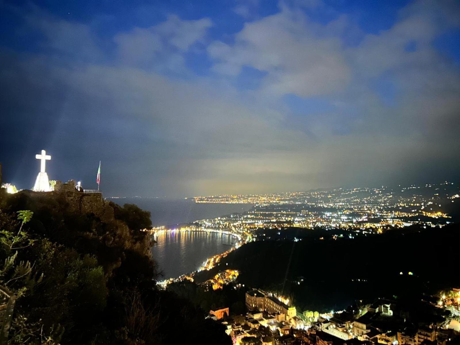 L'Host In Taormina Apartment Ngoại thất bức ảnh